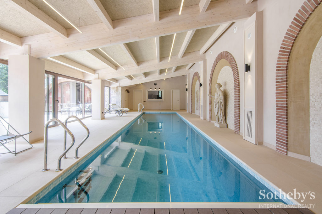 Inside swimming pool in house of Barcelona